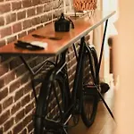 Zeus Apartment *